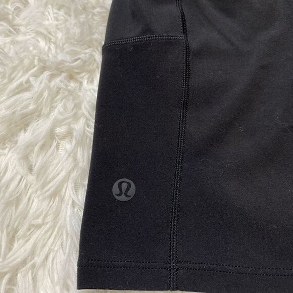 Lululemon Key To Balance Yoga Tank Top Black Crop Built in Bra Size 2 Athletic G - Picture 6 of 8